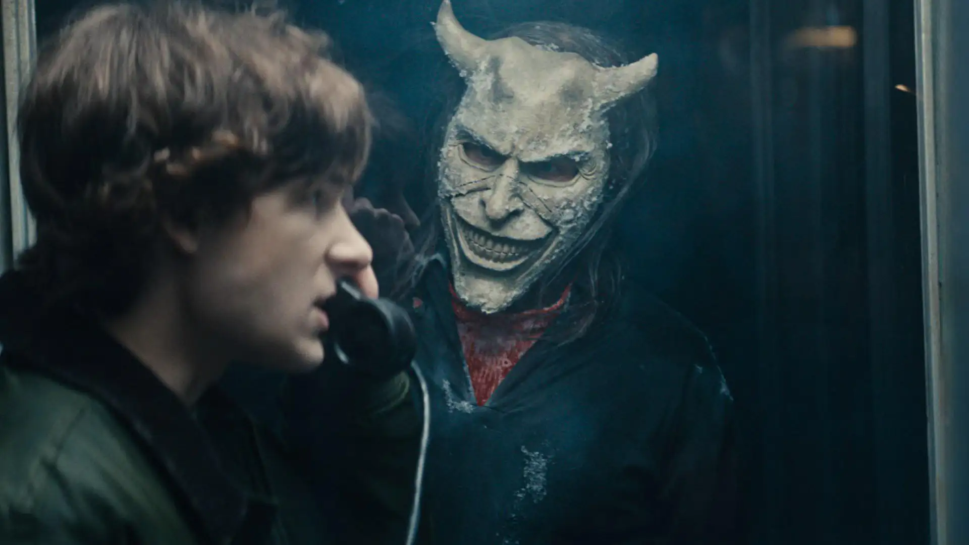 تلفن سیاه ۲